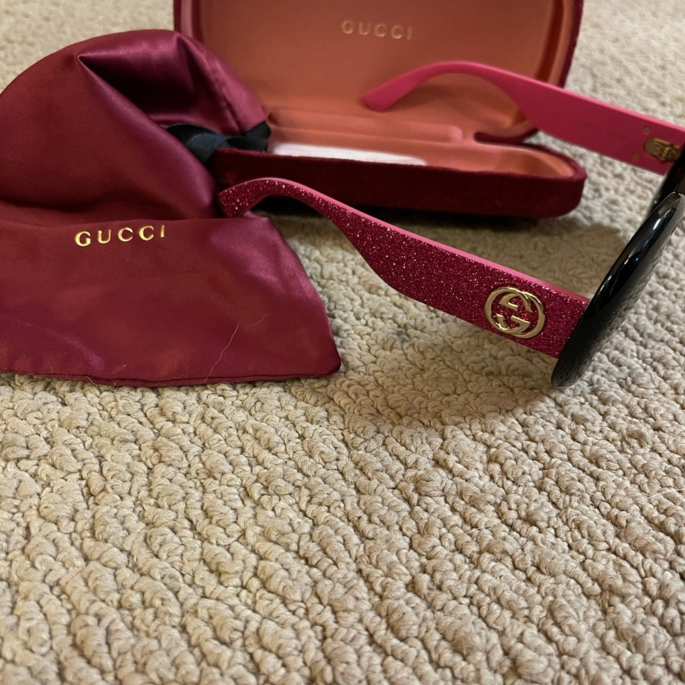 Gucci Round Pink Sparkle Sunglasses